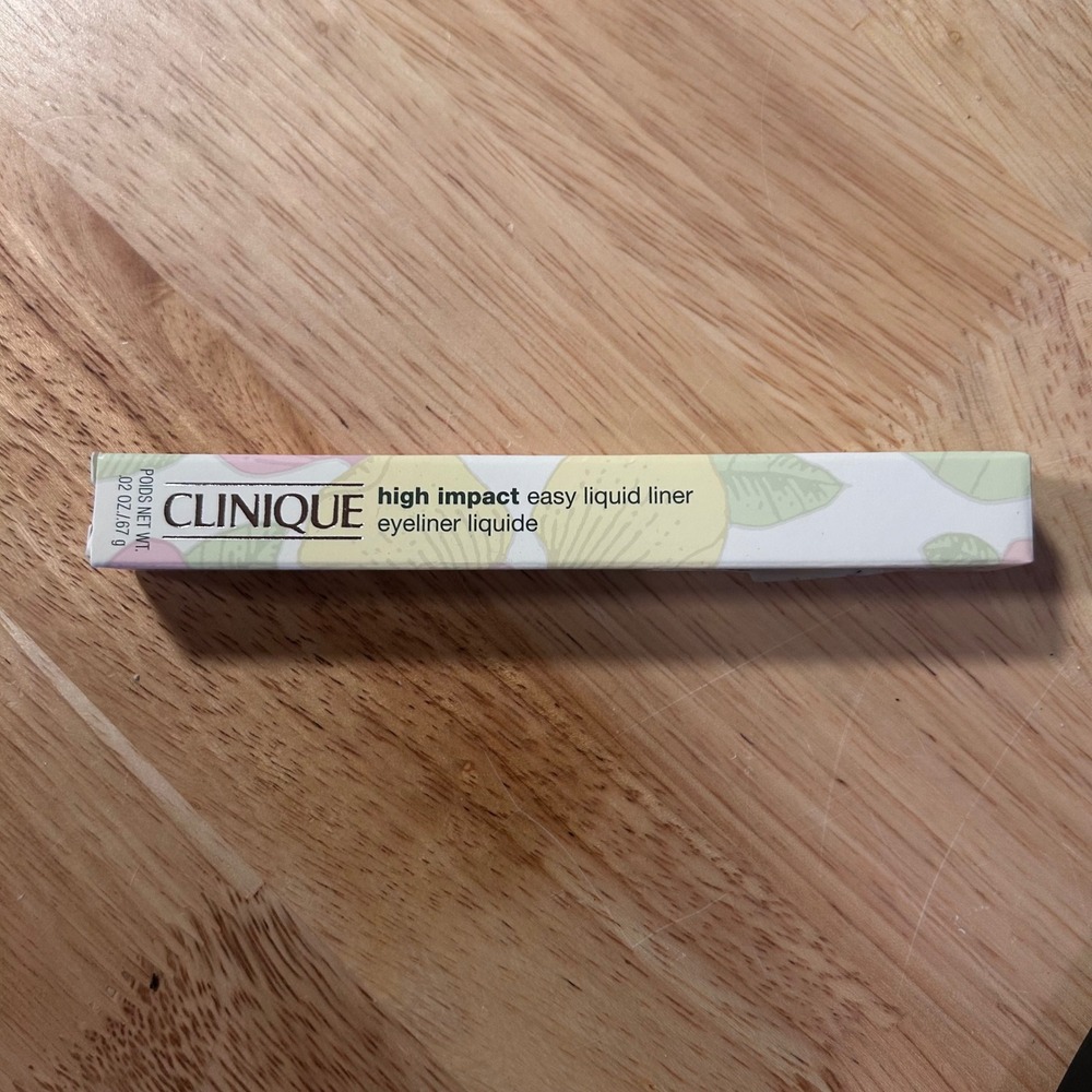 Clinique High Impact Easy‎ Liquid Eyeliner - 01 Black - New In Box
